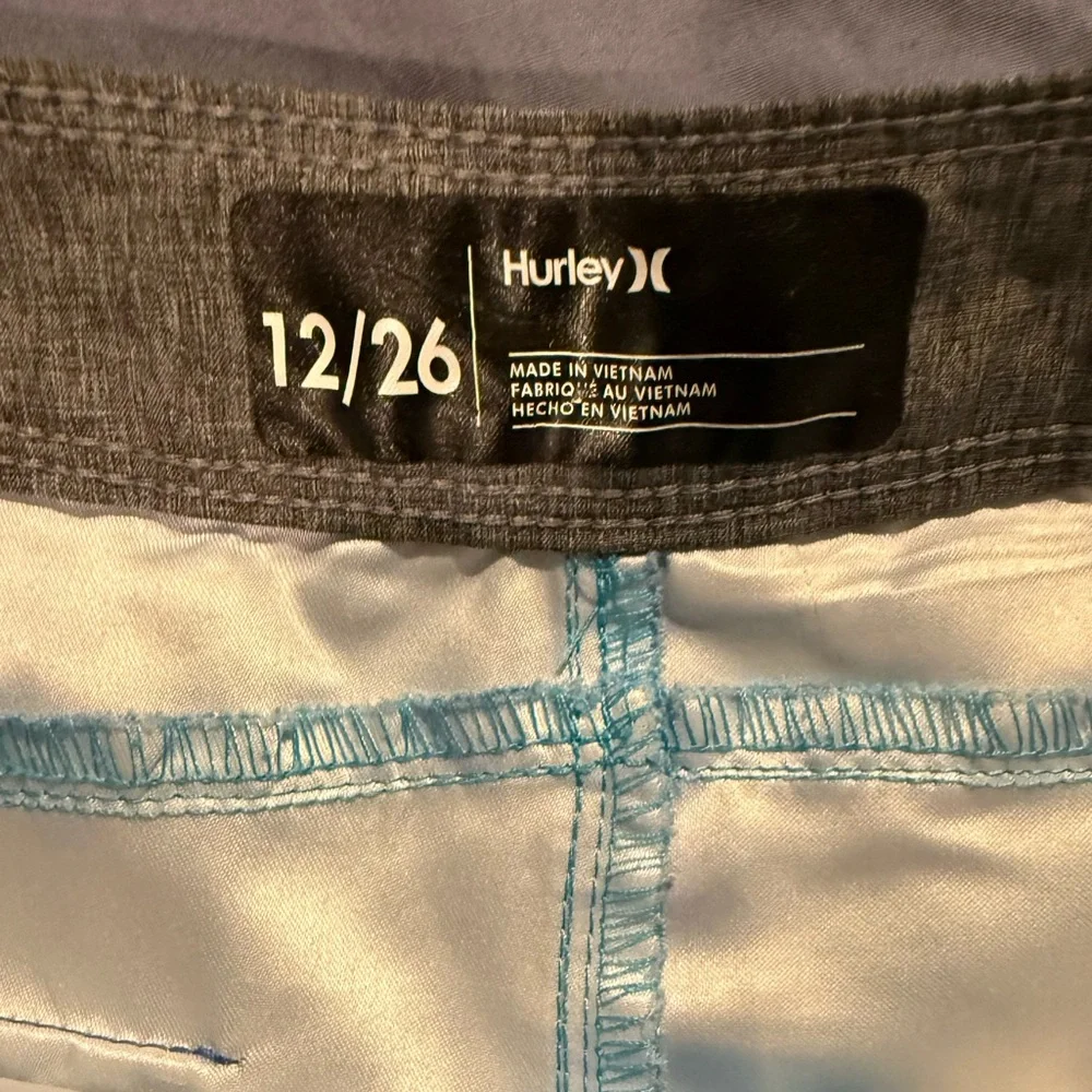 Hurley tie dye  youth board shorts